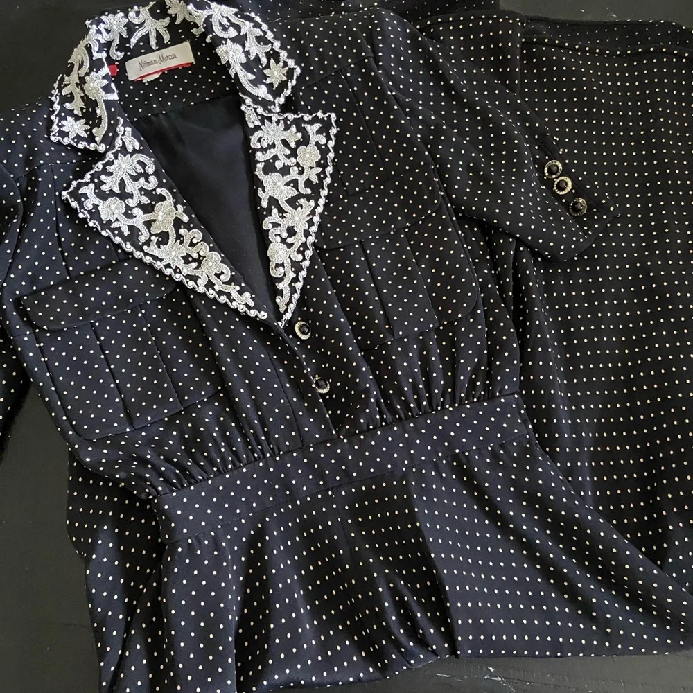 RARE BEADED VINTAGE VALENTINO DRESS - Picture 1 of 7